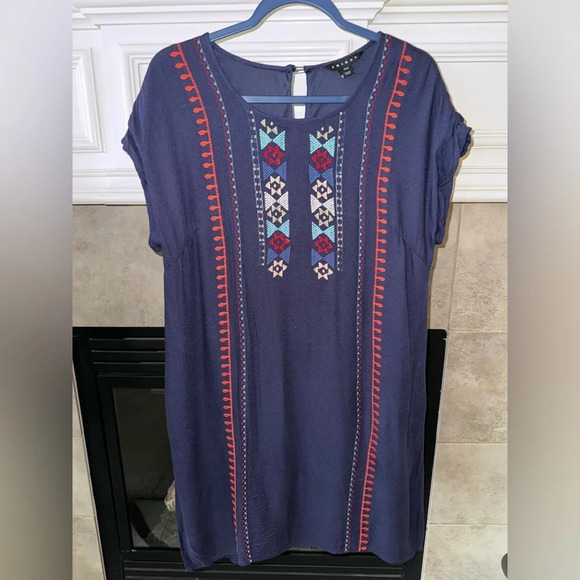 Tribal Floral Embroidered Shift Dress Women’s Aztec Boho Southwestern- Size M - Picture 1 of 12